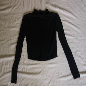 A black long sleeve top!